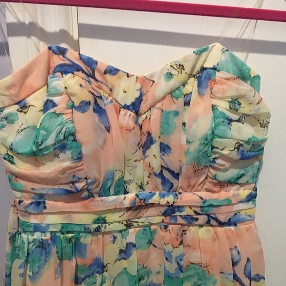 🎁👗New Pretty Strapless Floral Dress 👗🎁 - Picture 6 of 9